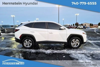 2023 Hyundai TUCSON SE