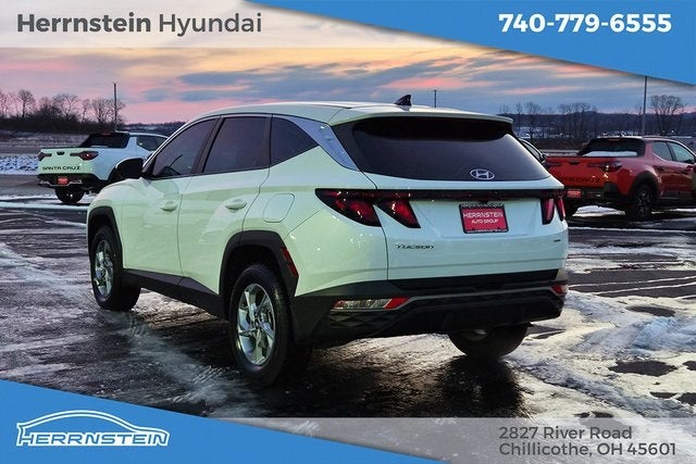 2023 Hyundai TUCSON SE