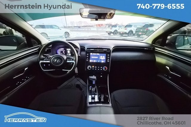 2023 Hyundai TUCSON SE