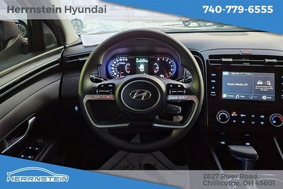 2023 Hyundai TUCSON SE