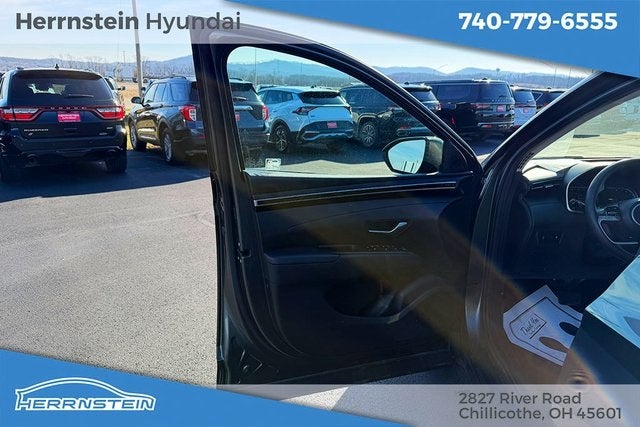 2022 Hyundai TUCSON SE