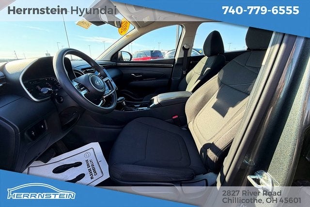 2022 Hyundai TUCSON SE