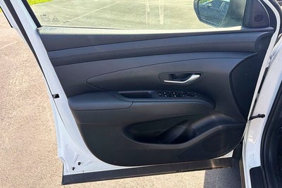 2026 Hyundai TUCSON SE AWD