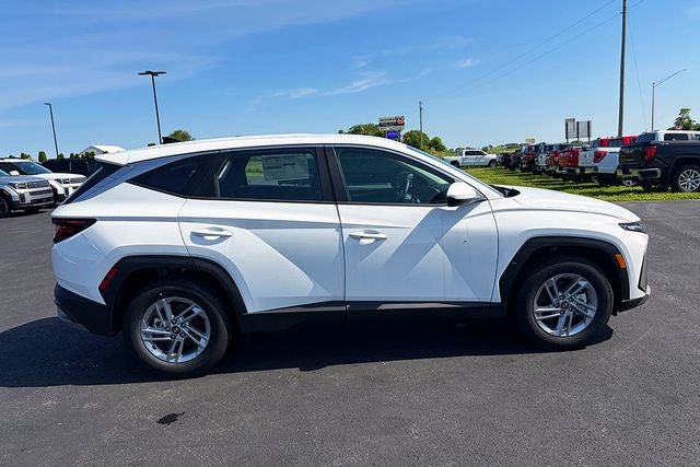 2026 Hyundai TUCSON SE AWD