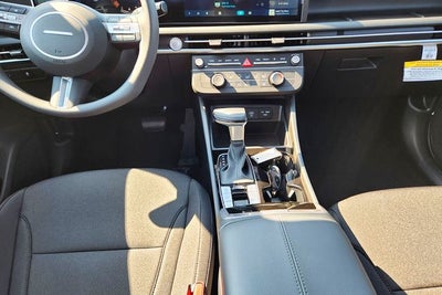 2026 Hyundai TUCSON SE AWD