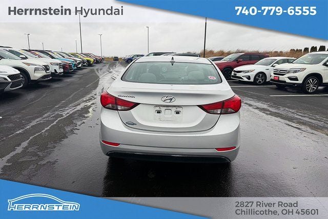 2015 Hyundai ELANTRA SE