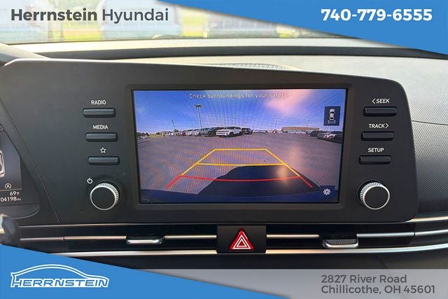2021 Hyundai ELANTRA SE