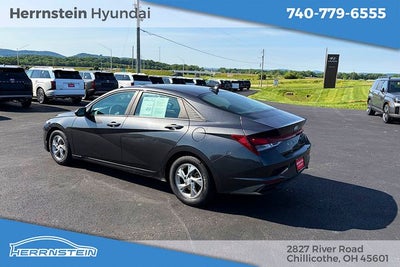 2021 Hyundai ELANTRA SE