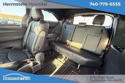 2025 Toyota Sienna Platinum 7 Passenger