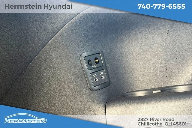 2025 Toyota Sienna Platinum 7 Passenger