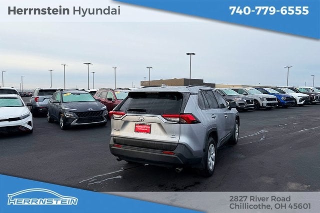 2019 Toyota RAV4 LE