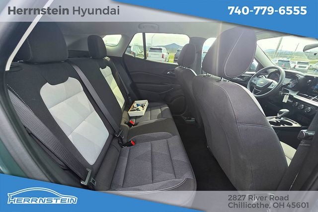 2025 Chevrolet Trax LS