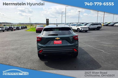 2025 Chevrolet Trax LS