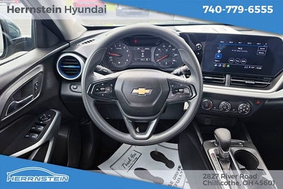 2025 Chevrolet Trax LS
