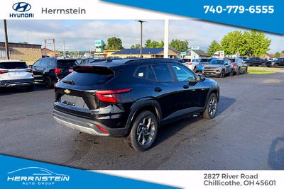 2025 Chevrolet Trax LT