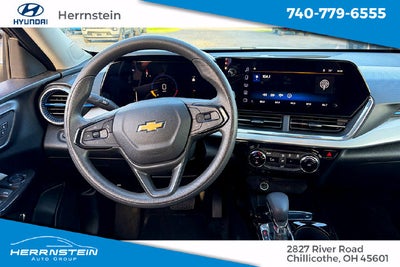 2025 Chevrolet Trax LT