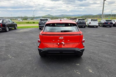 2026 Hyundai KONA SE FWD