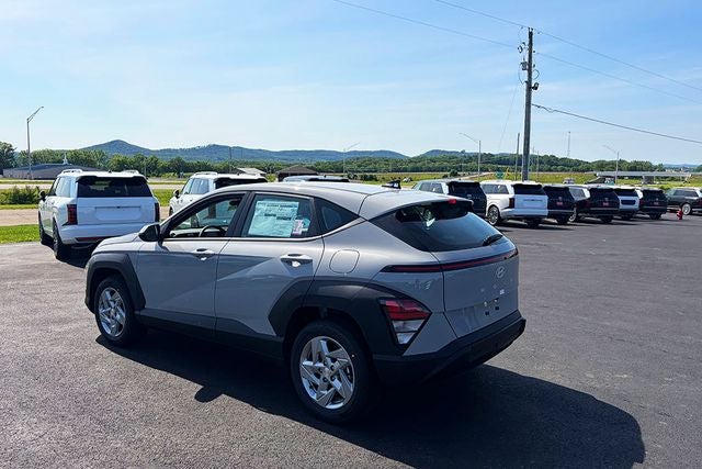 2026 Hyundai KONA SE FWD