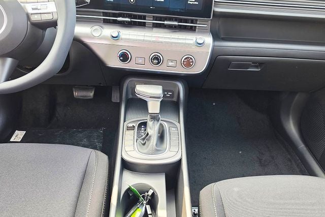 2026 Hyundai KONA SE FWD