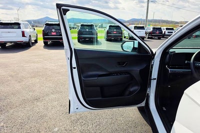 2026 Hyundai KONA SE FWD