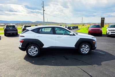 2026 Hyundai KONA SE FWD