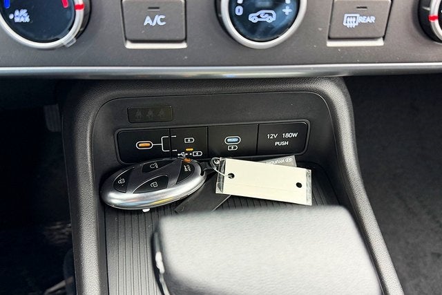 2026 Hyundai KONA SE FWD