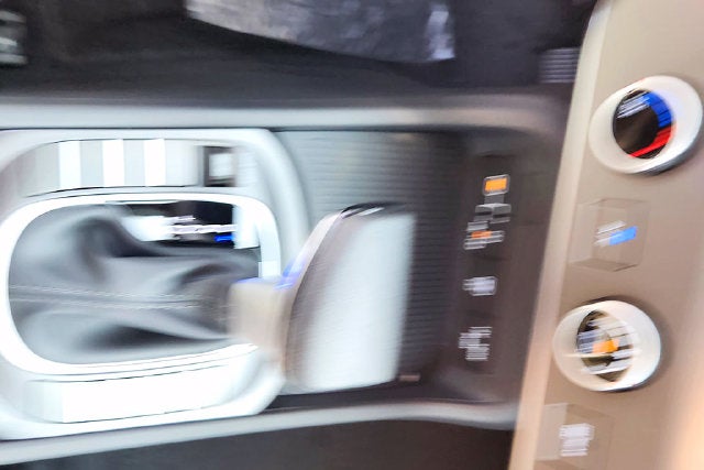 2027 Hyundai KONA SE FWD