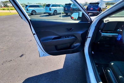 2027 Hyundai KONA SE FWD