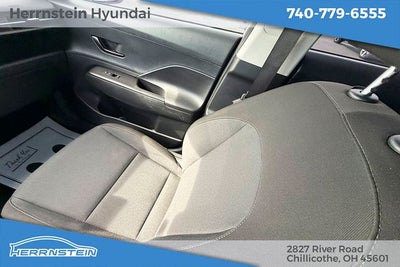 2025 Hyundai KONA SE