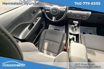 2025 Hyundai KONA SE