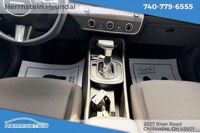 2025 Hyundai KONA SE