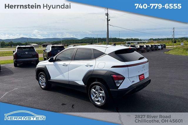 2025 Hyundai KONA SE