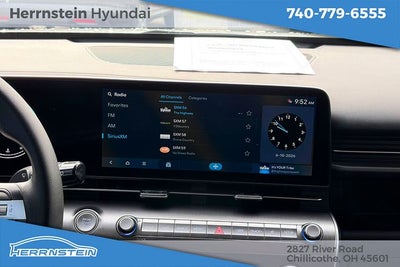 2025 Hyundai KONA SE