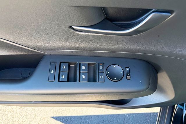 2026 Hyundai KONA SE AWD