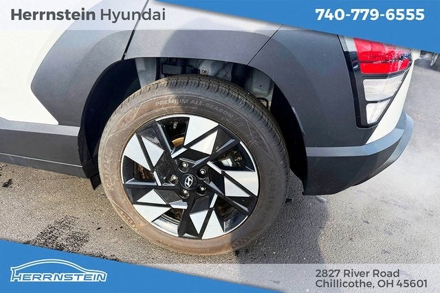 2025 Hyundai KONA SEL