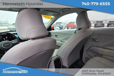 2024 Hyundai KONA SEL
