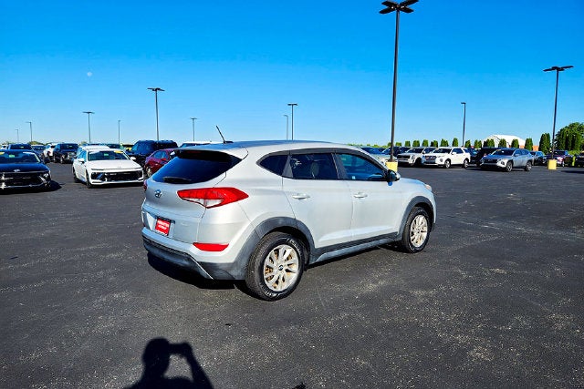 2016 Hyundai TUCSON SE