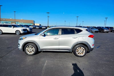 2016 Hyundai TUCSON SE