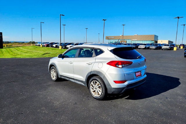 2016 Hyundai TUCSON SE