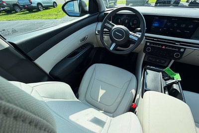 2026 Hyundai TUCSON HYBRID SEL AWD