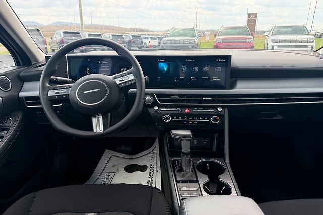 2025 Hyundai SONATA SE