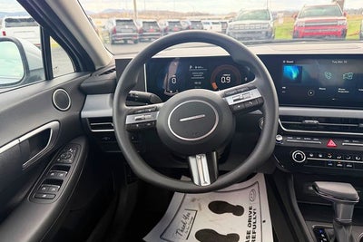 2025 Hyundai SONATA SE