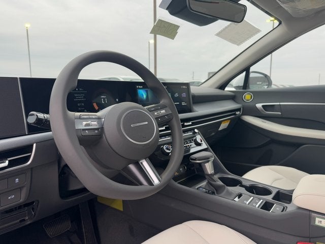 2025 Hyundai SONATA SE