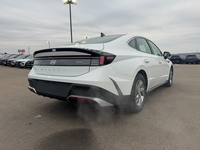 2025 Hyundai SONATA SE