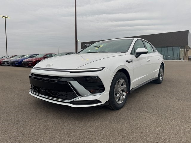 2025 Hyundai SONATA SE