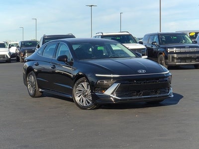 2026 Hyundai SONATA HYBRID SEL