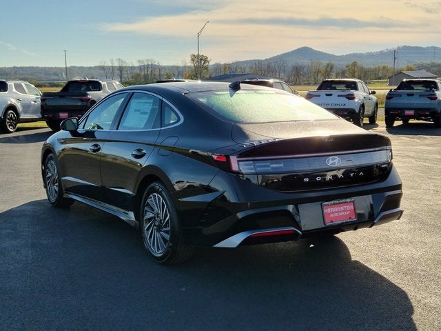 2026 Hyundai SONATA HYBRID SEL