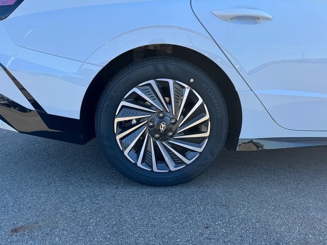 2025 Hyundai SONATA HYBRID SEL