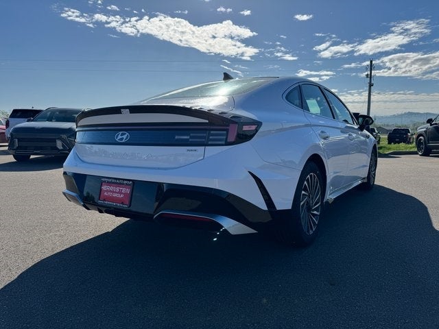 2025 Hyundai SONATA HYBRID SEL
