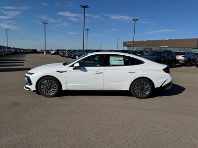 2025 Hyundai SONATA HYBRID SEL